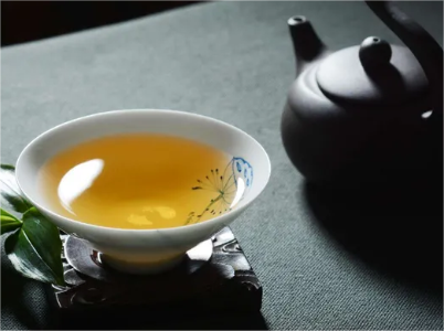 喝熱茶，三伏天中的養(yǎng)生之道
